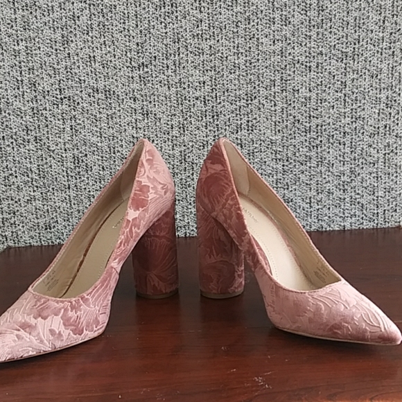 NIB Pour La Victoire CeCe Pump - Picture 6 of 7